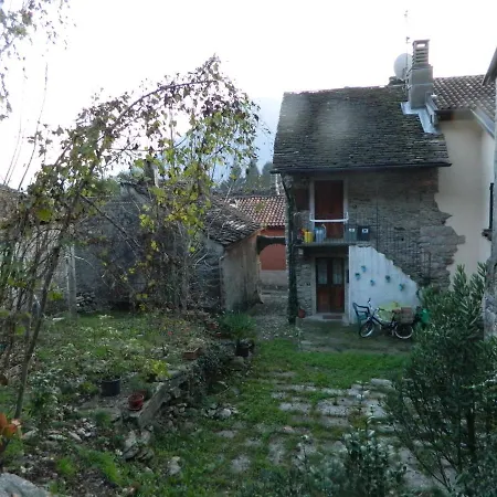 Antica Casa Nel Borgo Di Bracchio